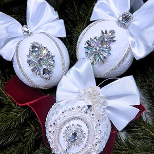 White Velvet Christmas Ornament Ball – Handmade Holiday Decoration | Christmas Tree Bauble