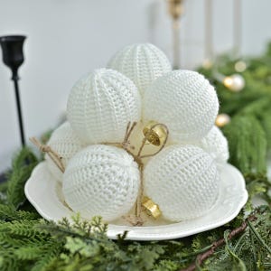 Crochet Christmas Ball Ornament Pattern, White Bauble.12pcs